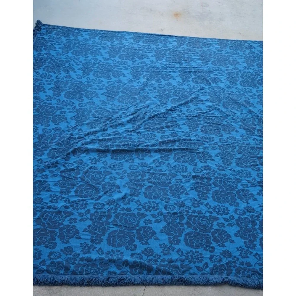 Vintage Royal Blue Rose Pattern Floral Fringed Blanket Bedspread Sofa Cover MCM